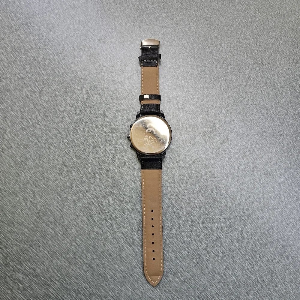 Man's Elegant Black Watch, Sunglasses, and Wallet Set